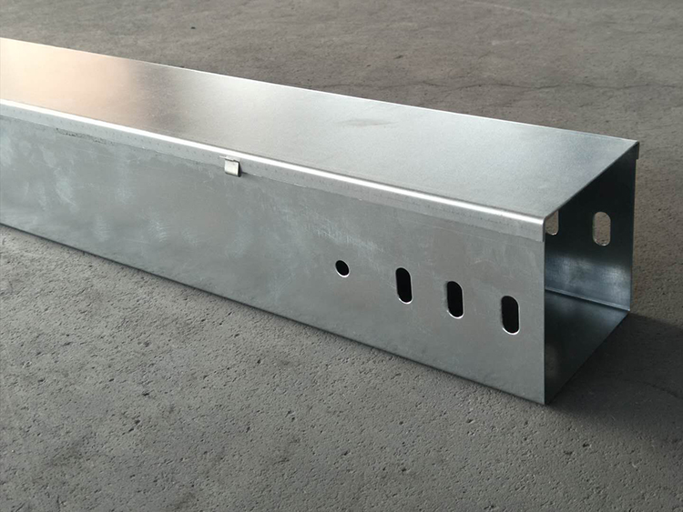 喷塑槽式桥架优化结构力学提升承载稳定性